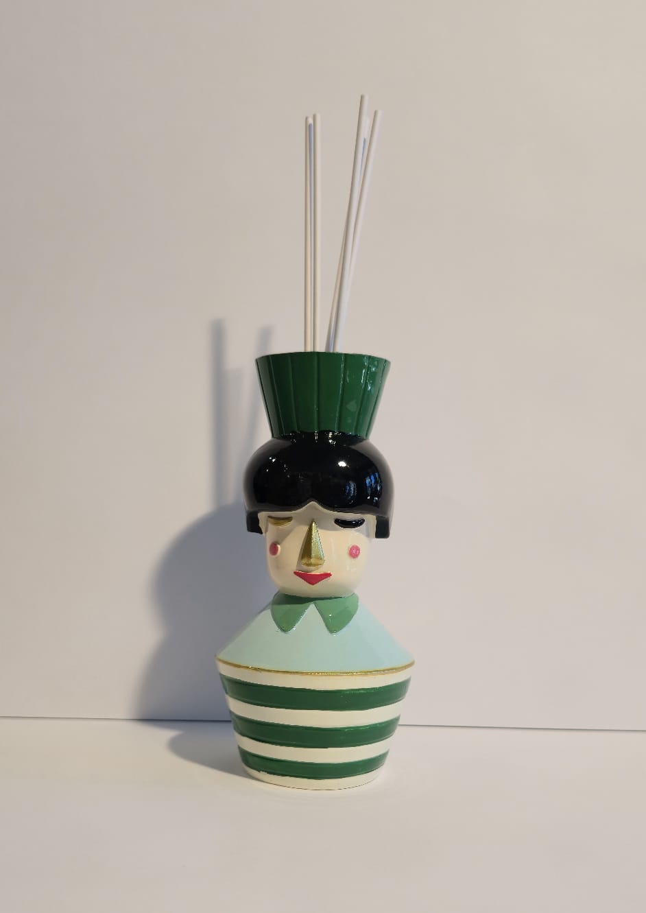 Diffusore in Ceramica Margot – Design Guardia Inglese | Profumatore Decorativo